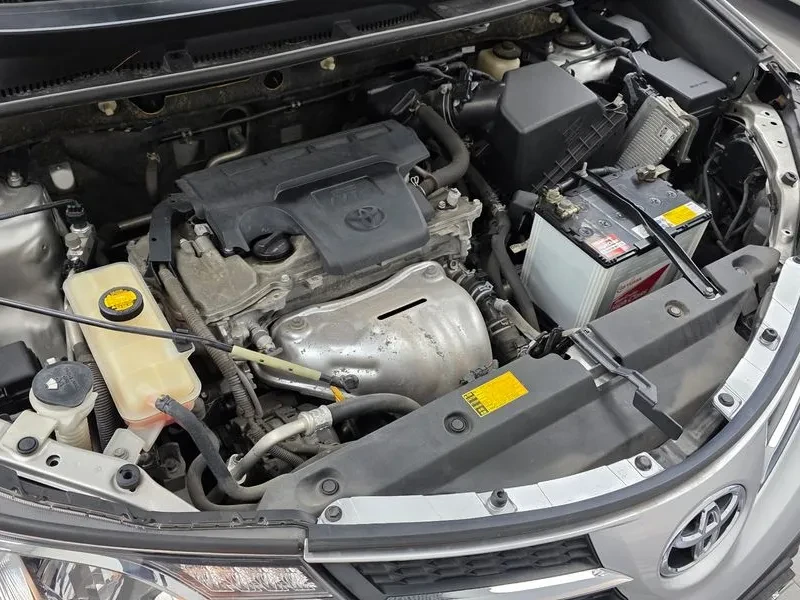 Toyota Rav4 2.5 4Wd 4Th Generation, снимка 6 - Автомобили и джипове - 56606195