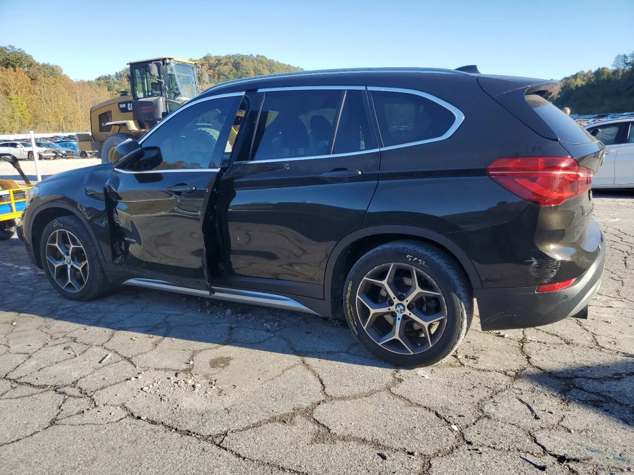 BMW X1 XDRIVE28I| ПАНО| HARMAN/KARDON| КАМЕРА| M SUSPENSI - изображение 4