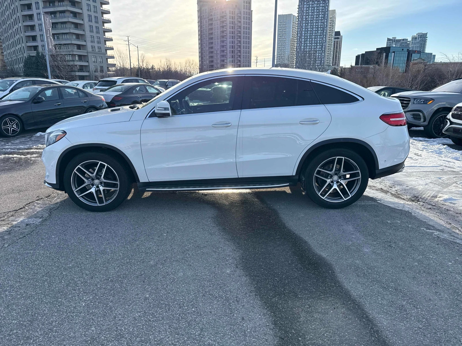 Mercedes-Benz GLE 350 D * * COUPE * * CARFAX * * АВТО КРЕДИТ * *  - изображение 4