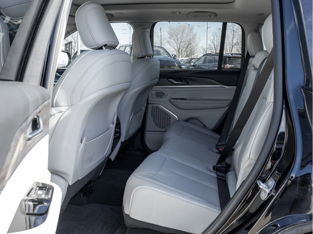 Jeep Grand cherokee 5.7 HEMI * * CARFAX * * ���� ������ * *  | Mobile.bg � ����������� 14