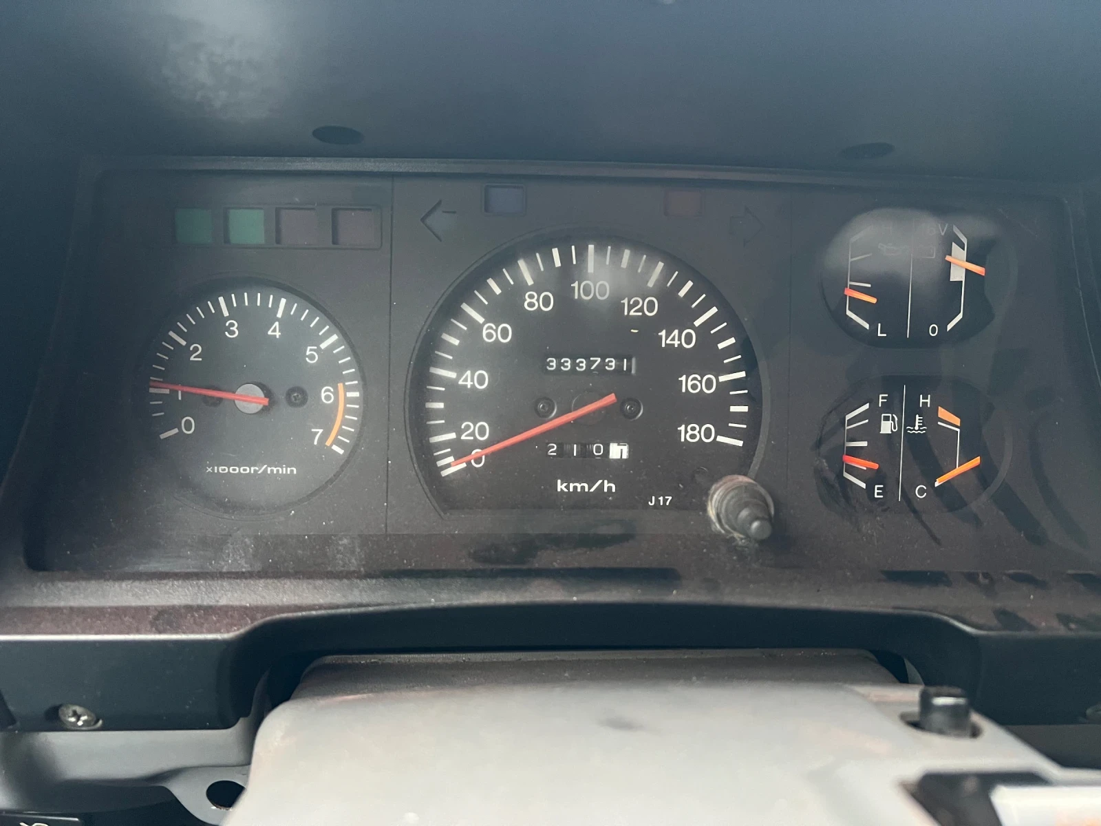 Toyota Land cruiser J70, снимка 2 - Автомобили и джипове - 54498259