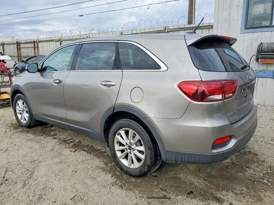 Kia Sorento 3.3L 6 FRONT WHEEL DRIVE | Mobile.bg � ����������� 2