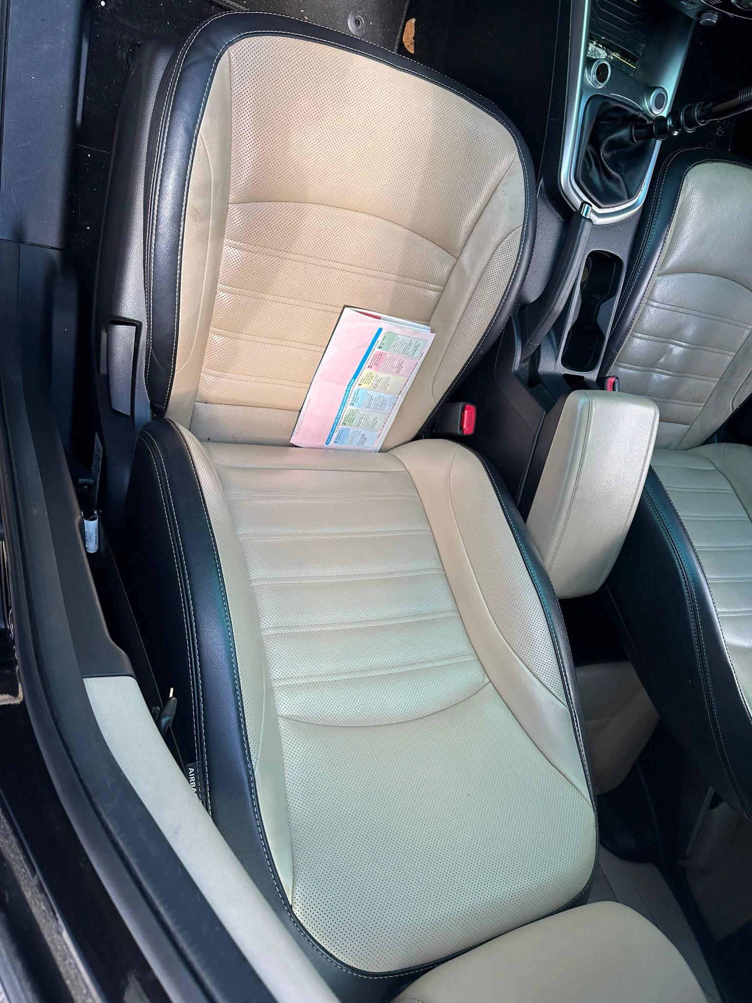 SsangYong Tivoli 1.6d, снимка 7 - Автомобили и джипове - 54674745