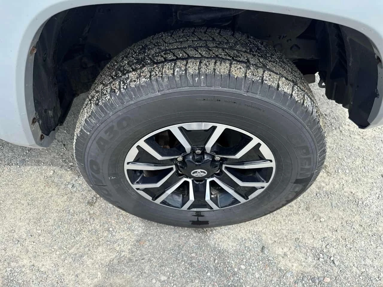 Toyota Tacoma * 4x4 Double Cab SB * CARFAX * БЕЗ ПЪРВОНАЧАЛНА ВН, снимка 7 - Автомобили и джипове - 54964044