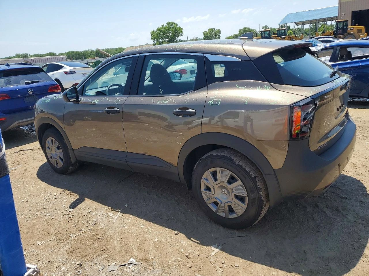 Други Друг 2.0l Nissan Kicks S, снимка 2 - Автомобили и джипове - 56107912