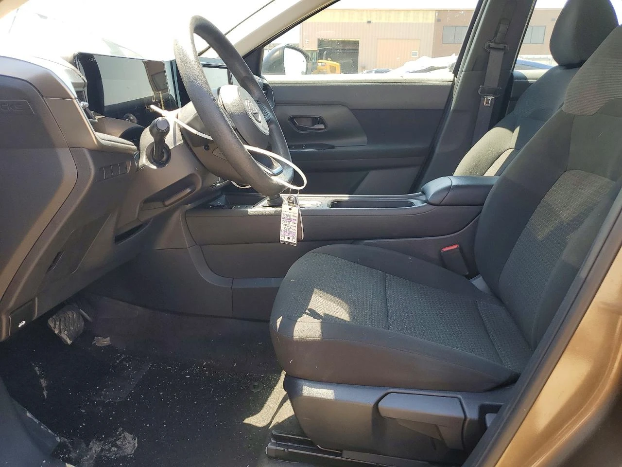 Други Друг 2.0l Nissan Kicks S, снимка 7 - Автомобили и джипове - 56107912