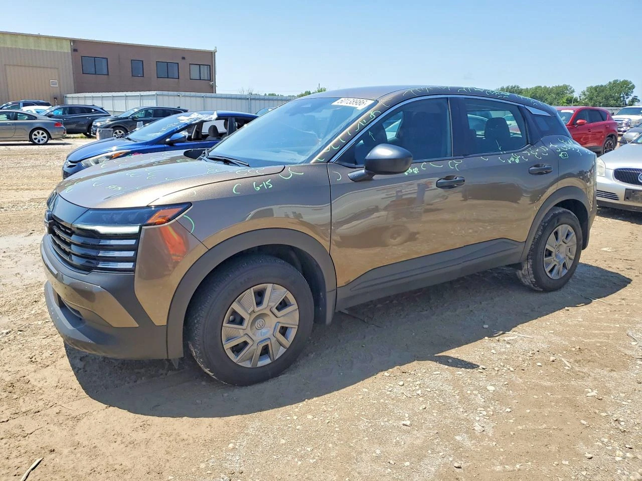 Други Друг 2.0l Nissan Kicks S