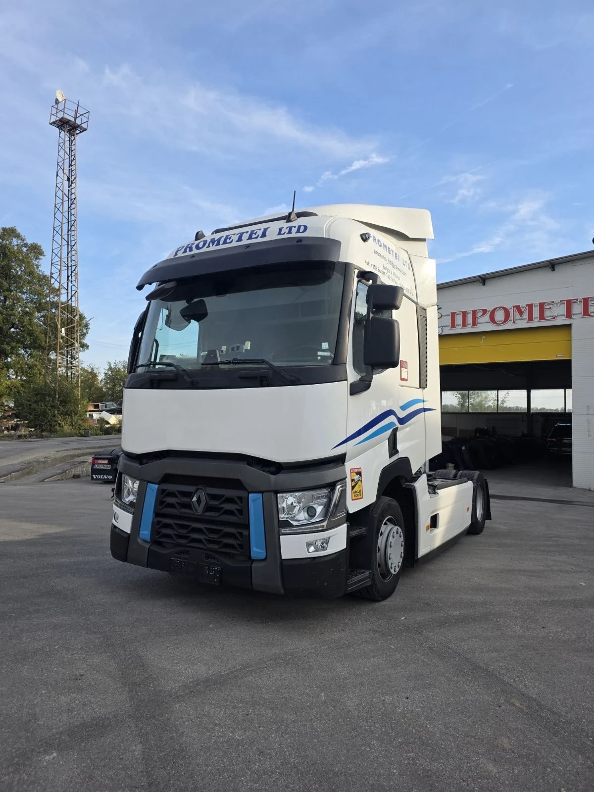 Renault T  - изображение 2