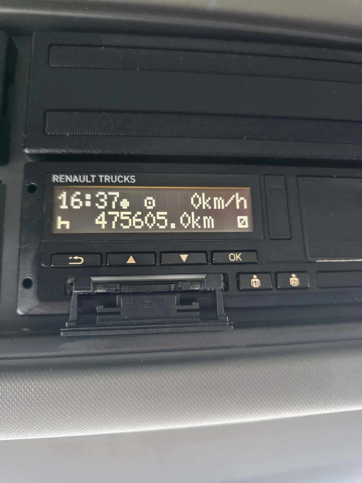 Renault T | Mobile.bg   12