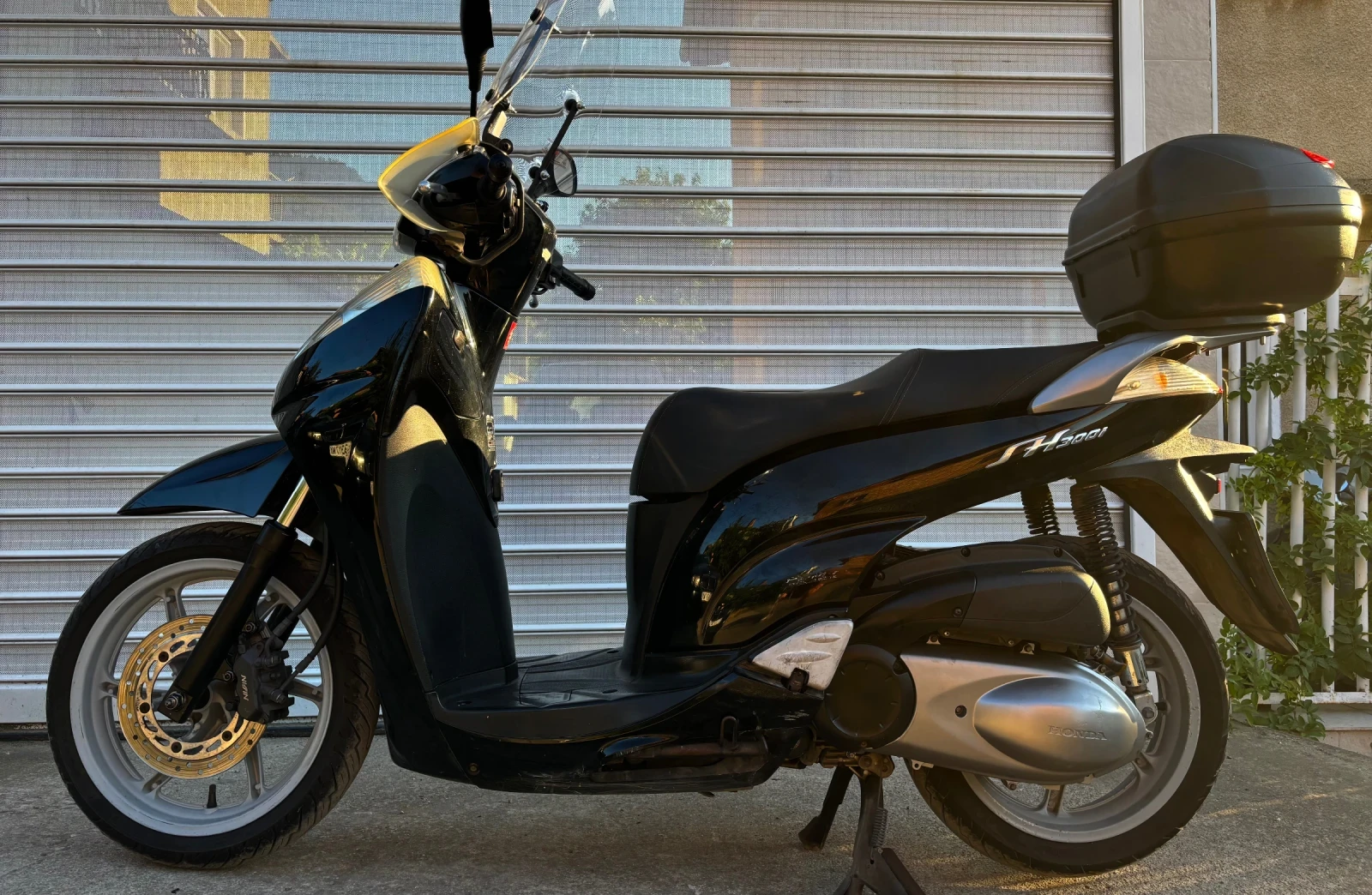 Honda Sh 300i - изображение 4