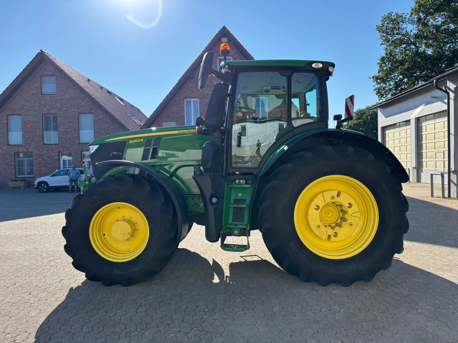 Трактор John Deere 6250R PREMIUM EDITION НАВИГАЦИЯ ЛИЗИНГ, снимка 5 - Селскостопанска техника - 55728204