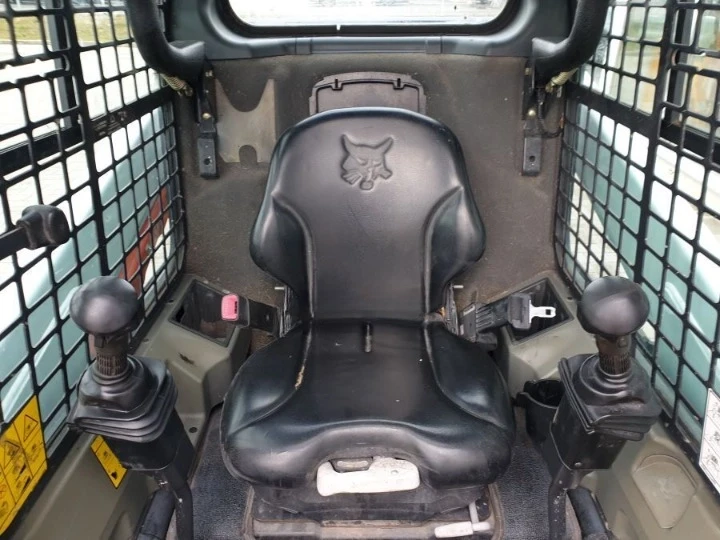 Мини челни товарачи Bobcat S450 - изображение 3