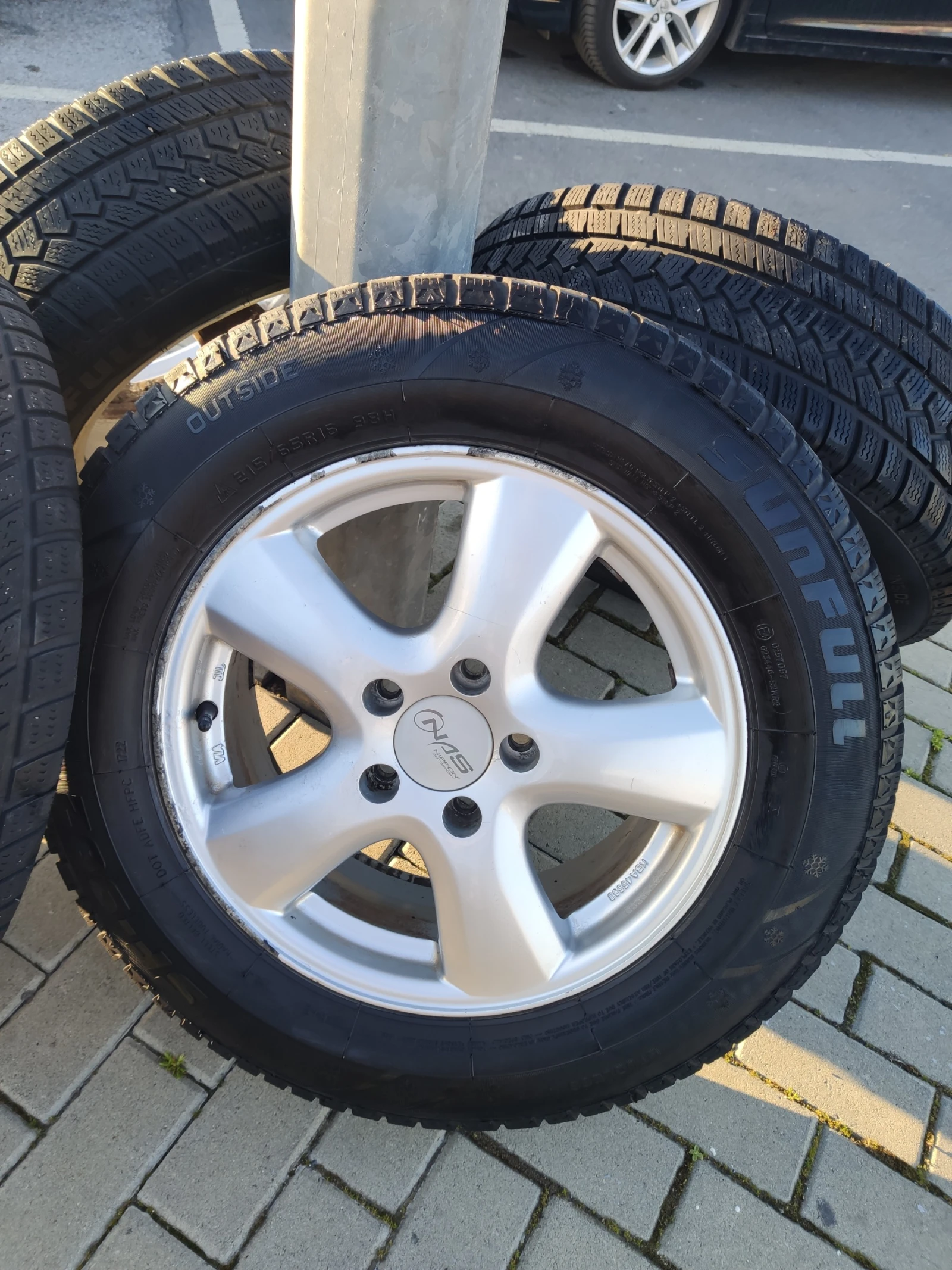 Гуми с джанти Други 215/65R16, снимка 5 - Гуми и джанти - 54008090