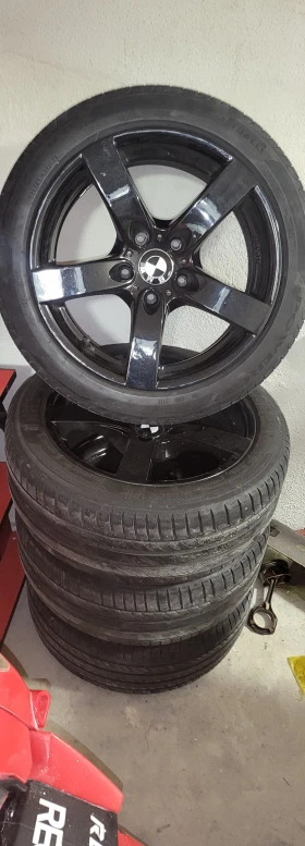 Гуми с джанти Pirelli 235/45R17, снимка 1 - Гуми и джанти - 46916960