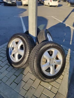 ����� �� �������� �� ���� � ������ 215/65R16 �� �����