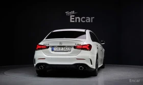 Mercedes-Benz A 35 AMG 4MATIC* DIGITAL* АЛКАНТАРА* AMBIENT* KEYLESS* , снимка 4