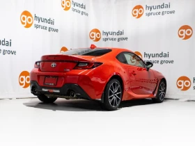 Toyota GR86 2.4 AUTO CAM PREMIUM AUDIO CARPLAY GR TRACK MODE, снимка 7