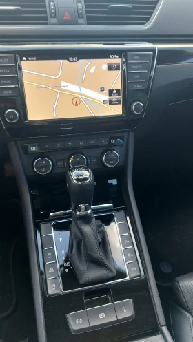 Skoda Superb L&K2.0/190kc/4x4/Автомат/Панорама/Нави/Камера. , снимка 13