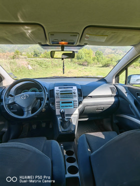 Toyota Corolla verso 2.2 D4D 136к.с., снимка 15 - Автомобили и джипове - 45628333