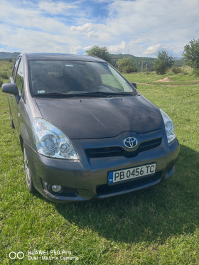 Обява за продажба на Toyota Corolla verso 2.2 D4D 136к.с. ~6 990 лв. - изображение 1