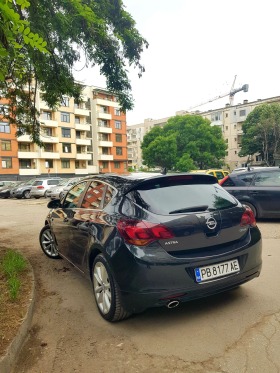 Opel Astra 2.0 165 FULL, снимка 4