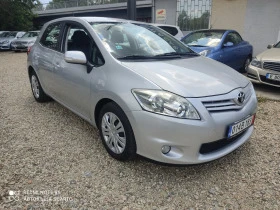 Toyota Auris 1.33/99kc, 2011г, 6 скорости, климатроник  - изображение 1