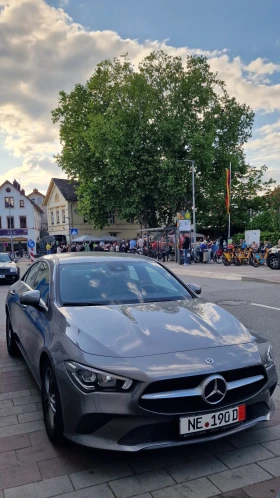     Mercedes-Benz CLA 180