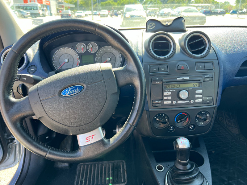Ford Fiesta ST, снимка 12 - Автомобили и джипове - 46042407