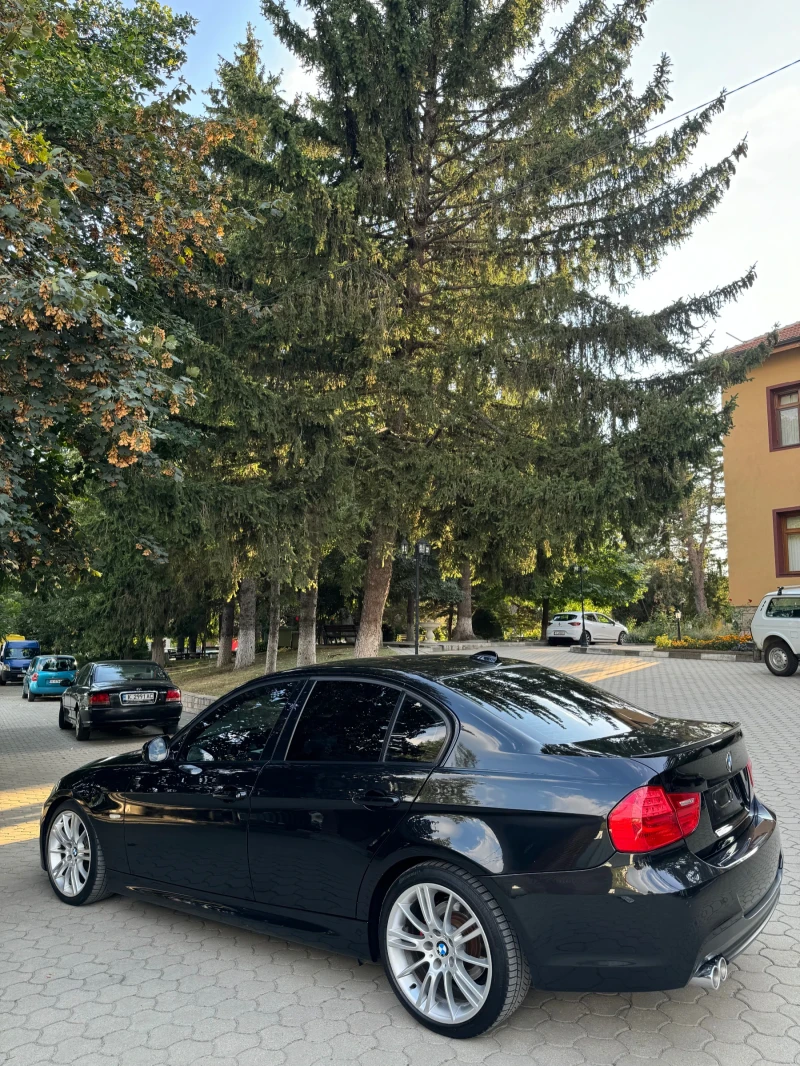 BMW 320 ///M PACK SWISS / KEYLESS GO / NAVI / , снимка 2 - Автомобили и джипове - 49151318