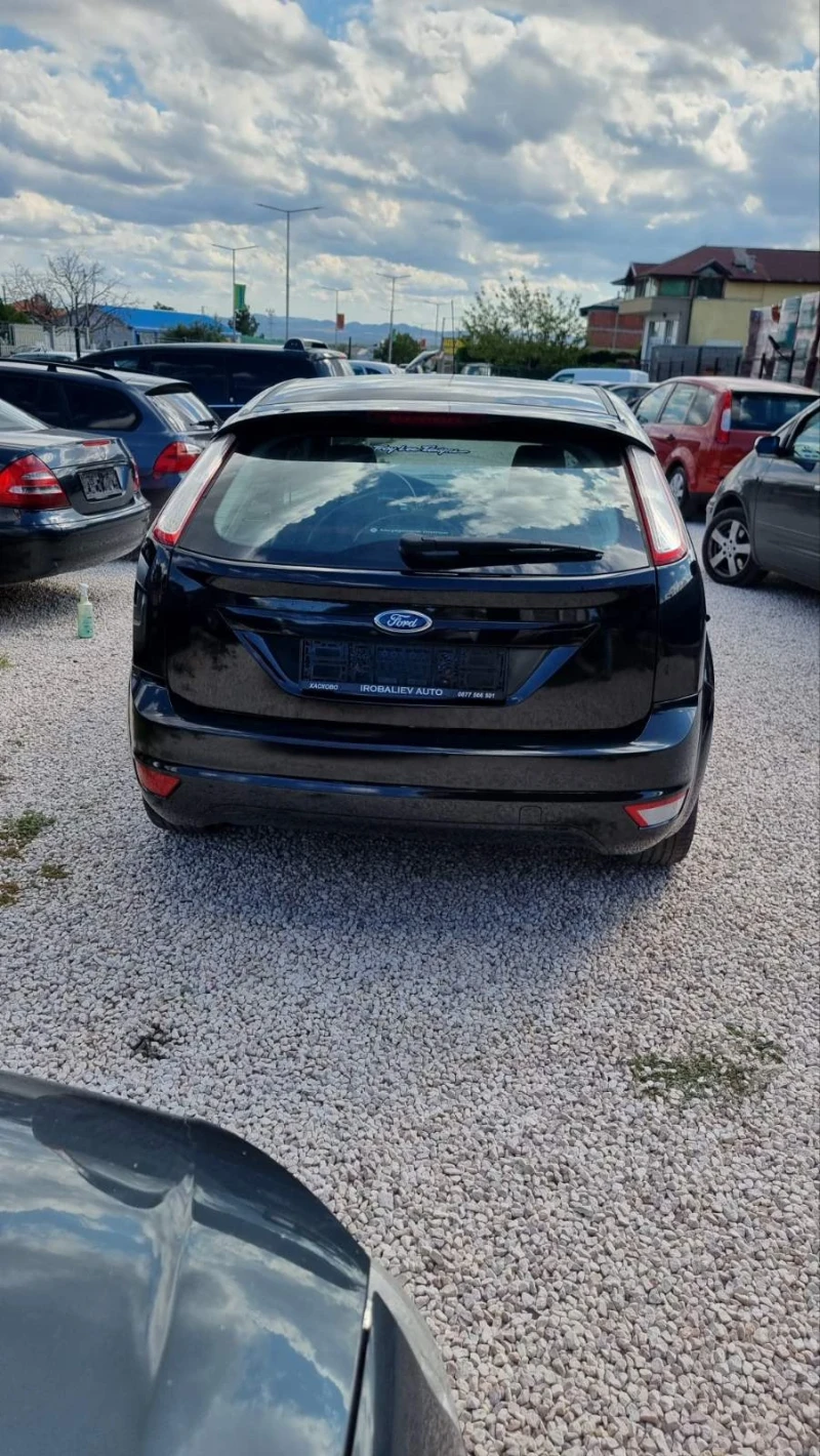 Ford Focus 1.6i-116kc-FACE LIFT, снимка 4 - Автомобили и джипове - 47247732