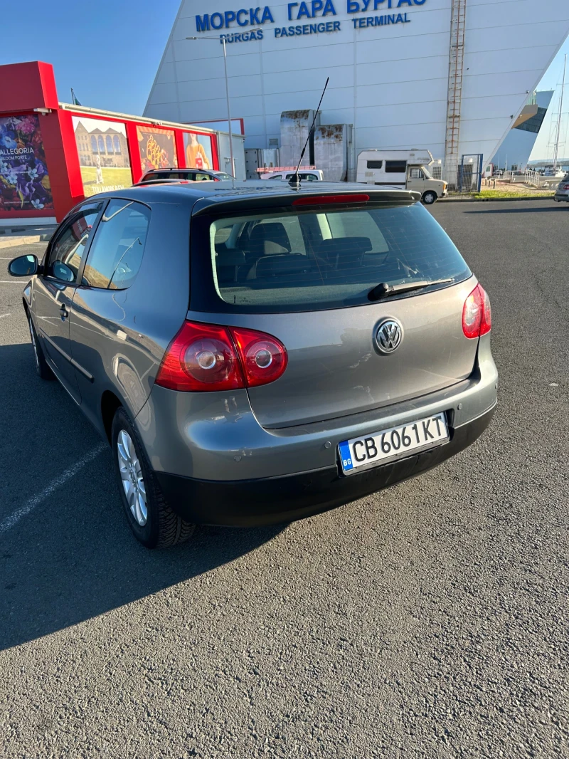 VW Golf, снимка 7 - Автомобили и джипове - 47634410