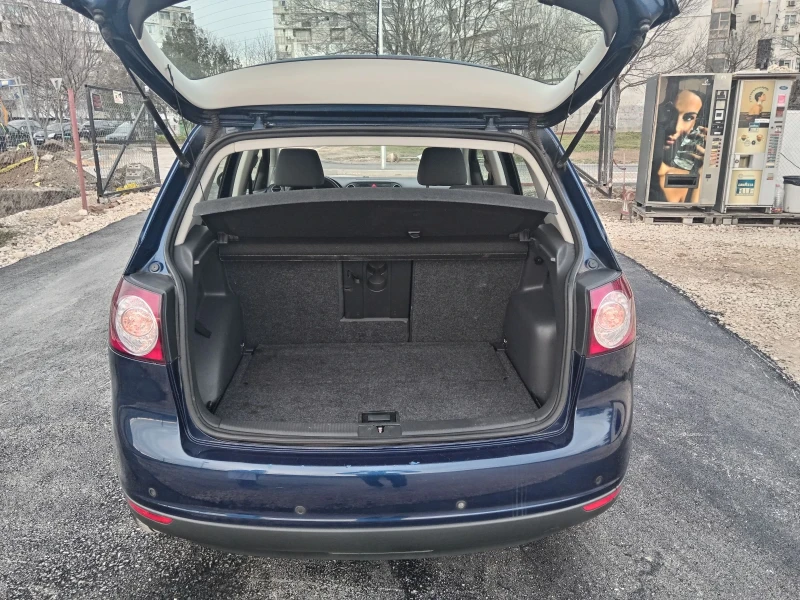 VW Golf Plus 1.9TDI-1O5 К. С. , снимка 12 - Автомобили и джипове - 48904319