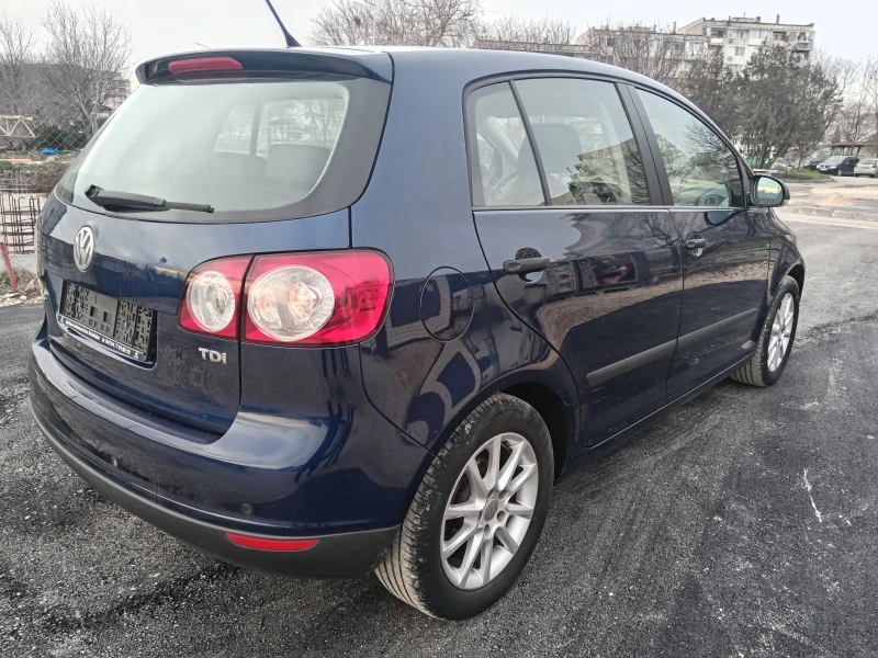 VW Golf Plus 1.9TDI-1O5 К. С. , снимка 5 - Автомобили и джипове - 48904319