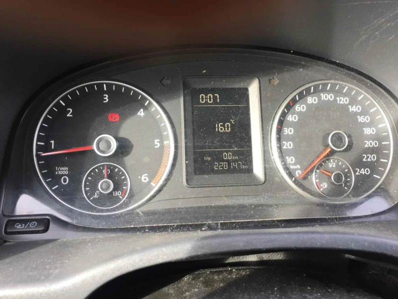 VW Caddy maxy, снимка 5 - Автомобили и джипове - 52901317