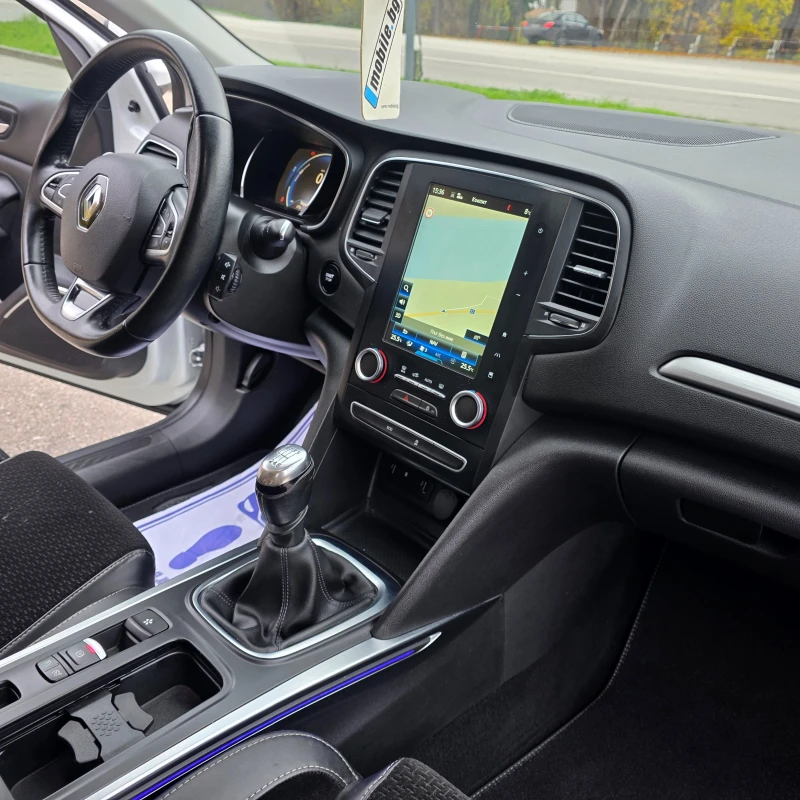 Renault Megane 1.5 DCI KOJA NAVI , снимка 9 - Автомобили и джипове - 52484905