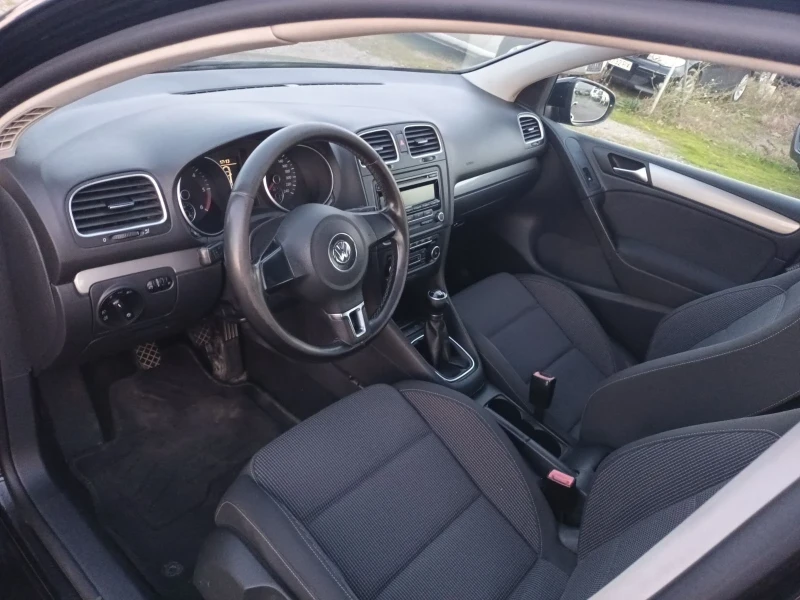 VW Golf VI 1.6 TDI, снимка 4 - Автомобили и джипове - 52891335