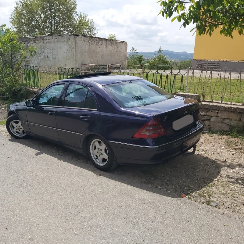 Mercedes-Benz C 220, снимка 5 - Автомобили и джипове - 52914436