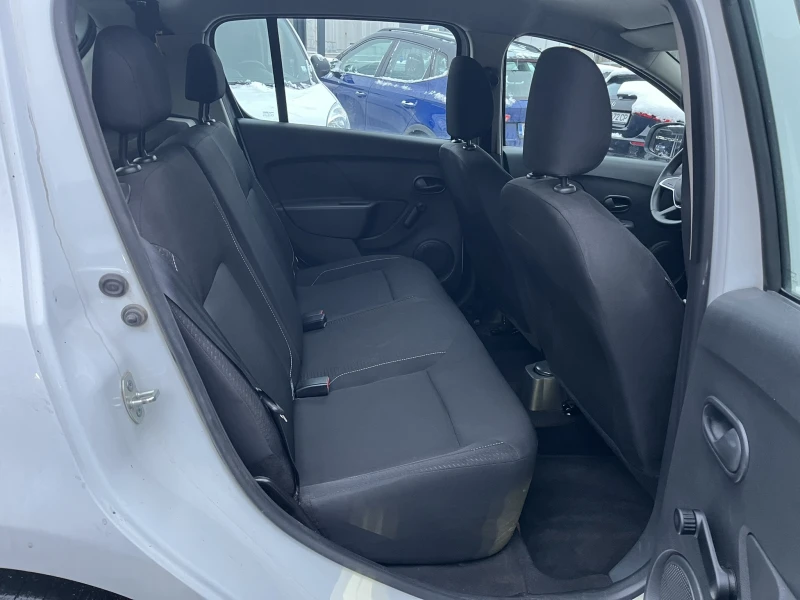 Dacia Sandero TCE 100 k.c + ГАЗ, снимка 10 - Автомобили и джипове - 53327858