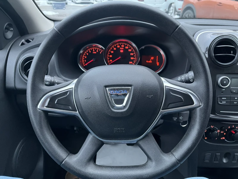 Dacia Sandero TCE 100 k.c + ГАЗ, снимка 13 - Автомобили и джипове - 53327858
