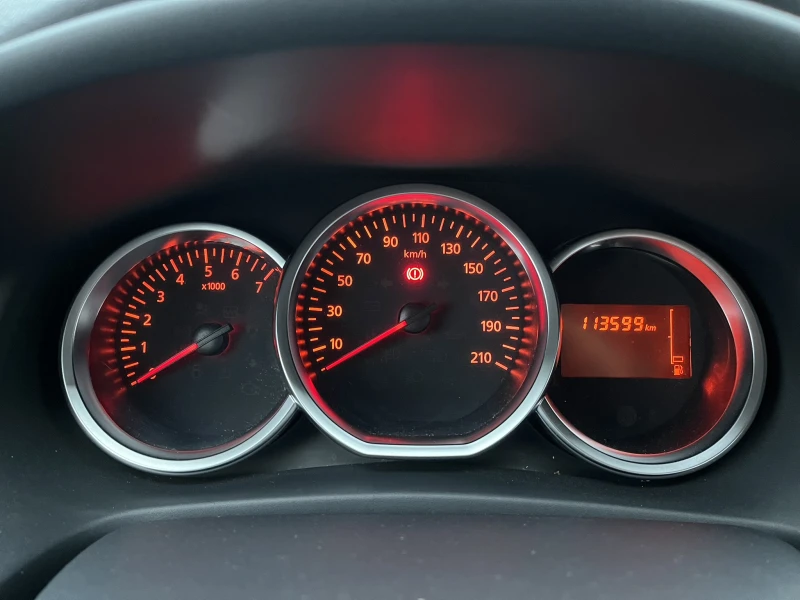 Dacia Sandero TCE 100 k.c + ГАЗ, снимка 14 - Автомобили и джипове - 53327858