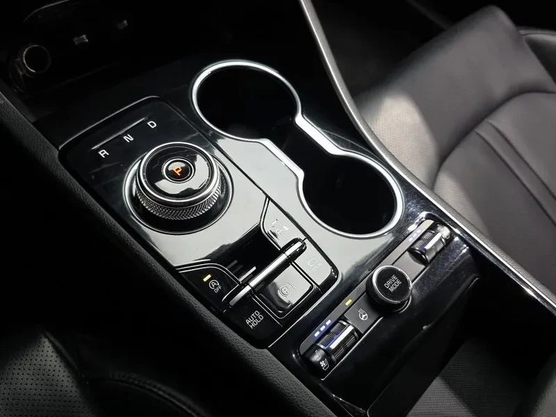 Kia K5 2.0 Prestige, снимка 9 - Автомобили и джипове - 55738706