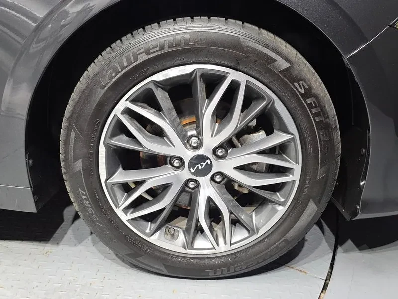 Kia K5 2.0 Prestige, снимка 5 - Автомобили и джипове - 55738706