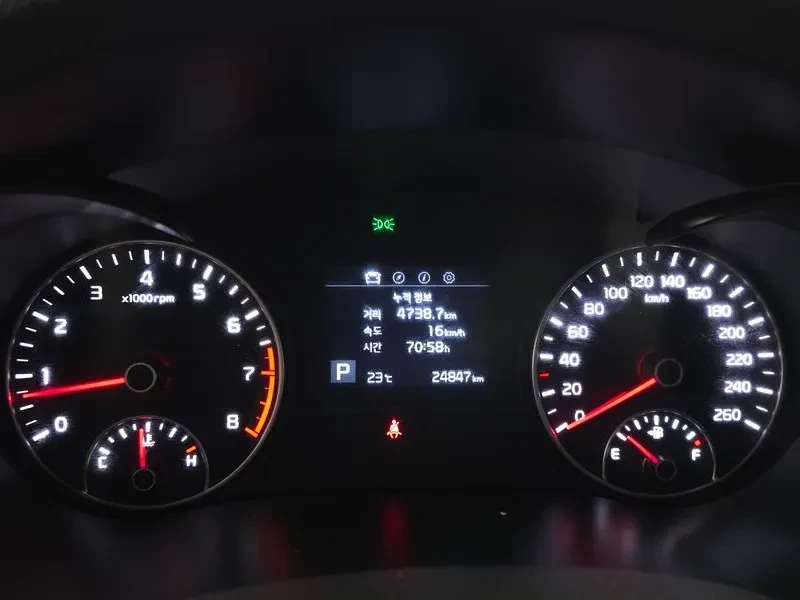 Kia K5 2.0 Lpi Luxury, снимка 8 - Автомобили и джипове - 56576546