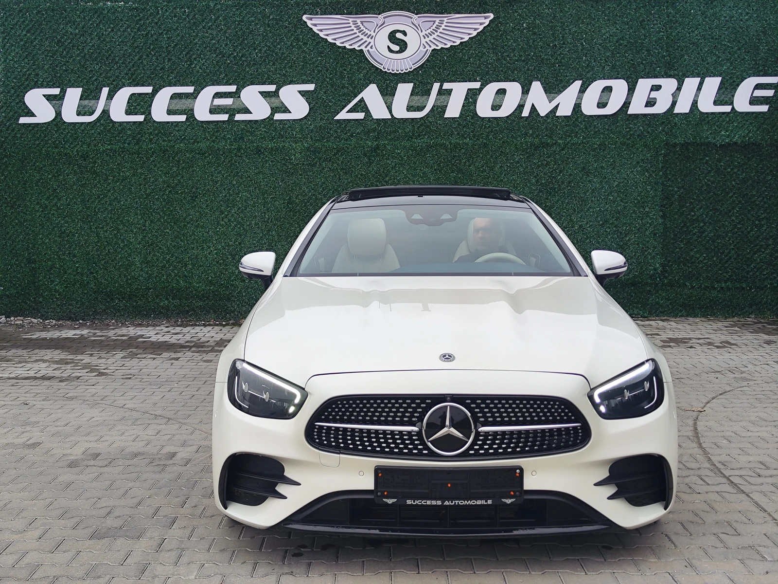 Mercedes-Benz E 450 AMG* BURMESTER* PANORAMA* 360CAM* FACE* PODGREV* L, снимка 1