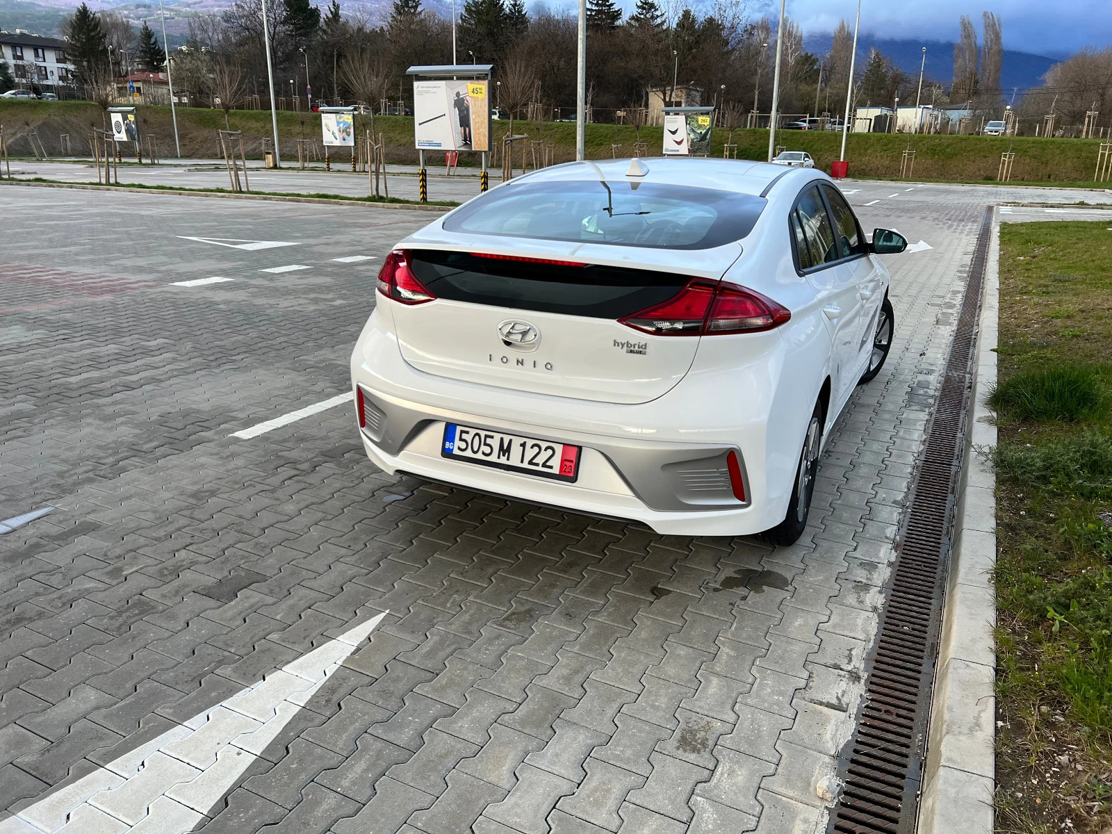 Hyundai Ioniq Hybrid 20000км ДОГОВАРЯНЕ - изображение 6