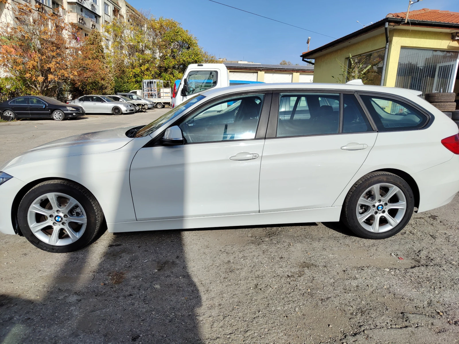 BMW 320 D/Automat/NAVI/Sport+ Komfort - изображение 3