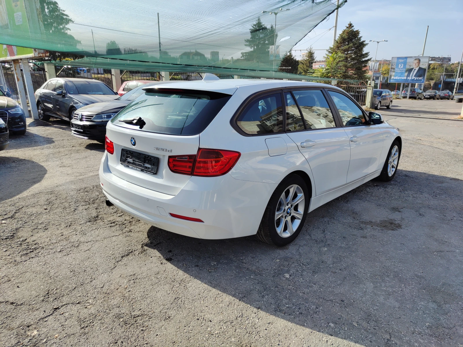 BMW 320 D/Automat/NAVI/Sport+ Komfort - изображение 6