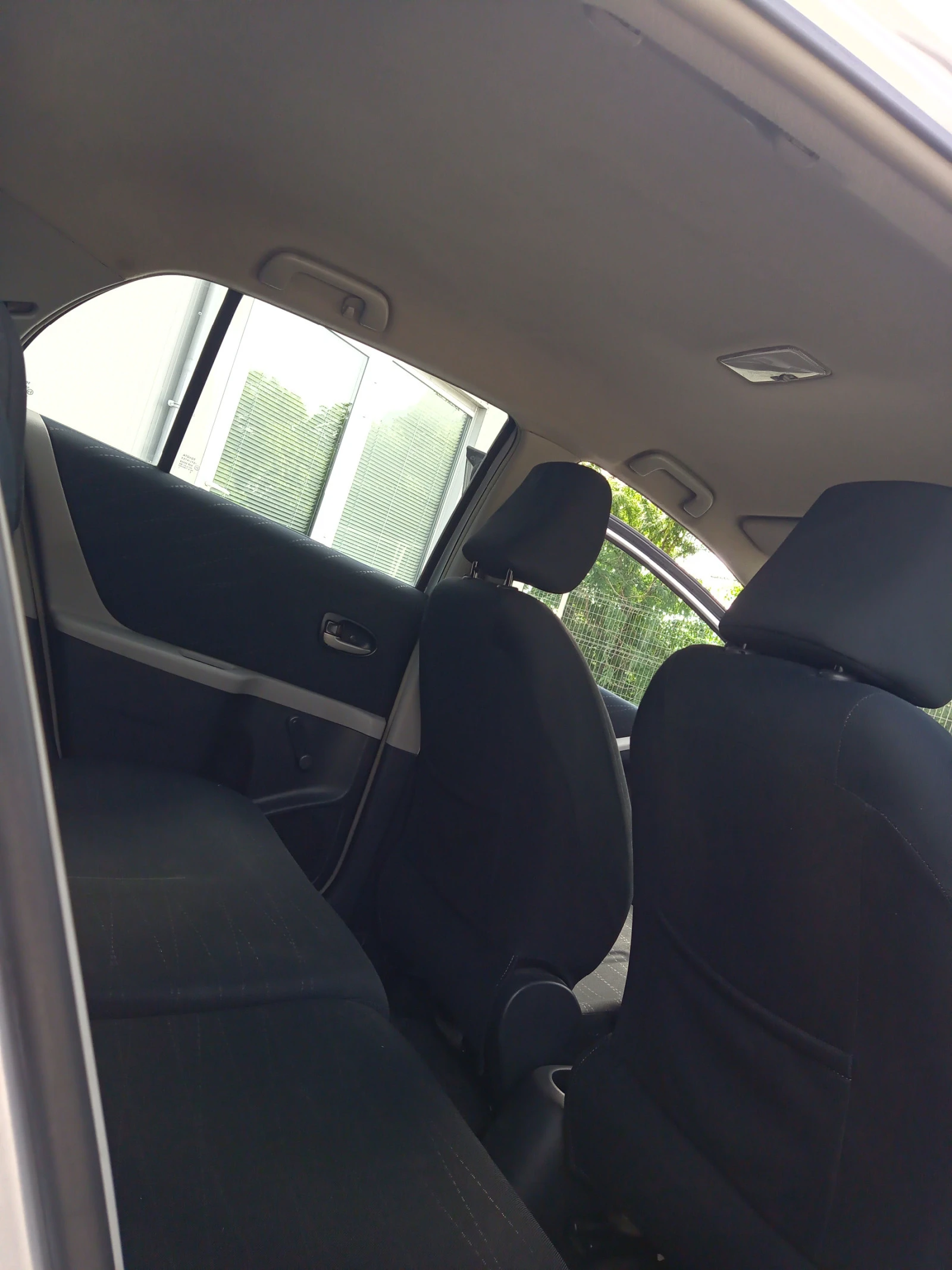 Toyota Yaris 1.4D-4D | Mobile.bg — изображение 12