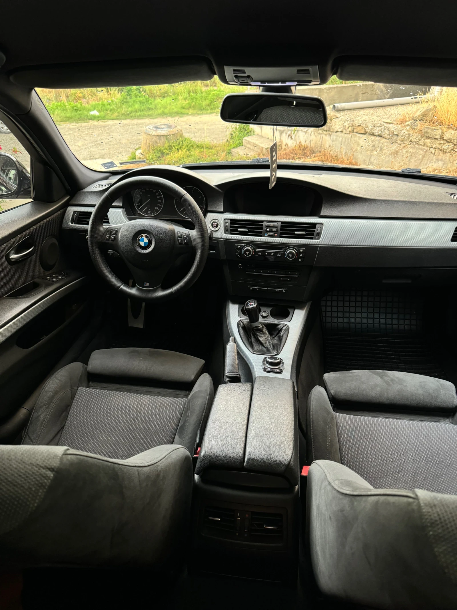 BMW 320 ///M PACK SWISS / KEYLESS GO / - изображение 9