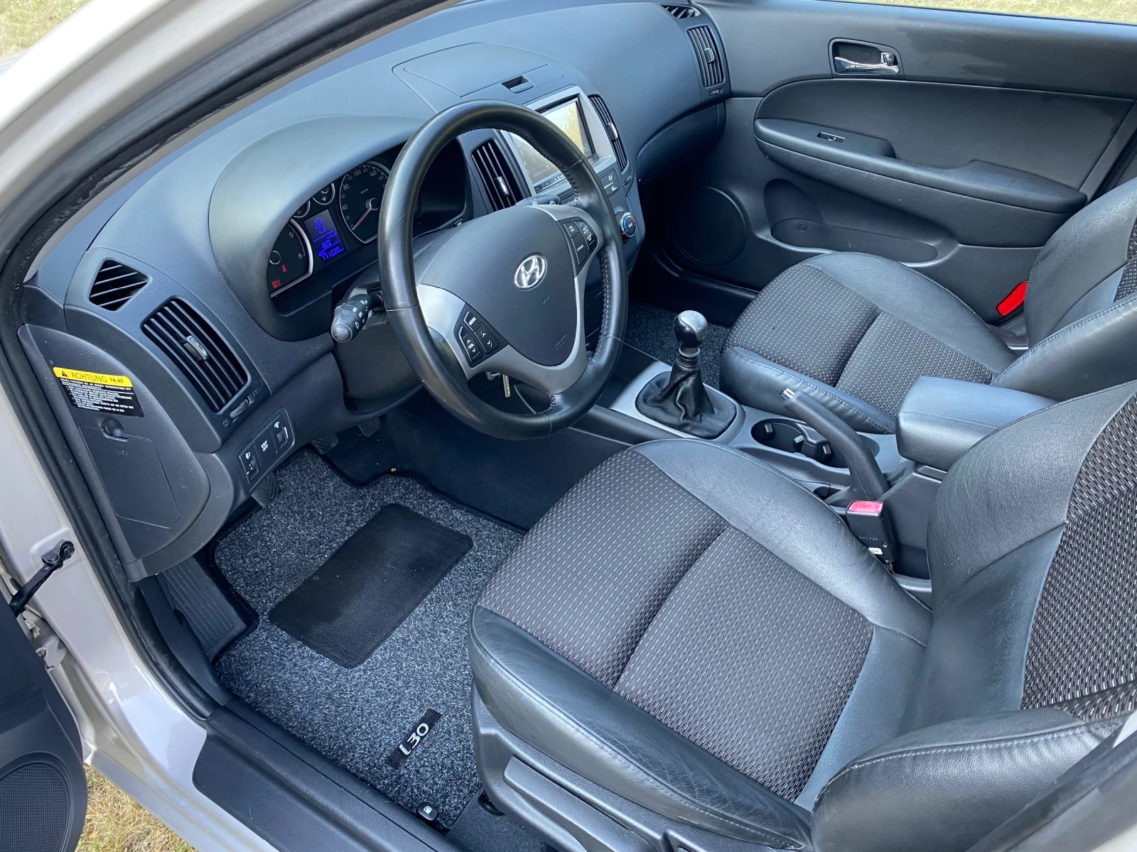 Hyundai I30 НАВИ, КАМЕРА, НОВ ВНОС, ТОП СЪСТОЯНИЕ, НОВИ ГУМИ - изображение 9